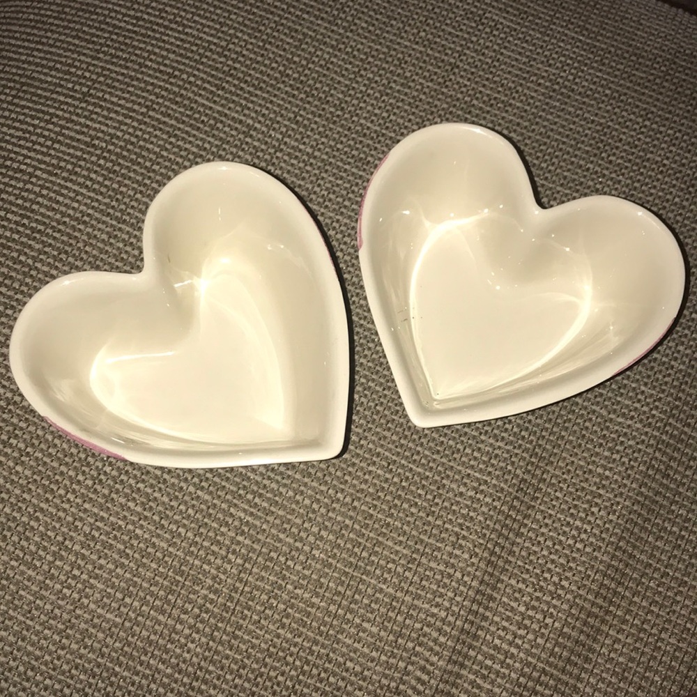 Set of 2 heart shaped dishes